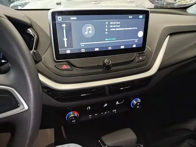 Chevrolet Menlo — Фото автомобиля 12