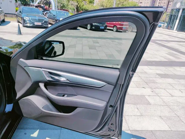 Cadillac CT5 — Фото автомобиля 29