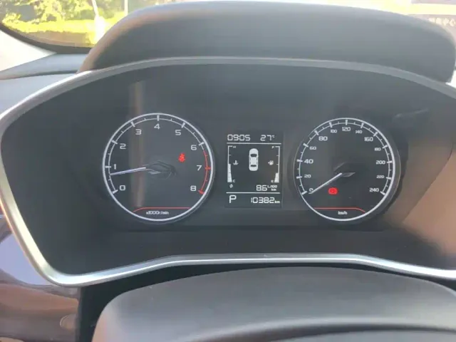 Geely Binyue — Фото автомобиля 11