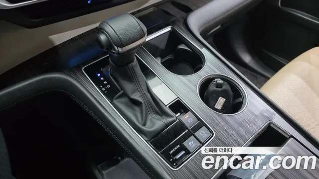 Toyota Sienna — Фото автомобиля 9