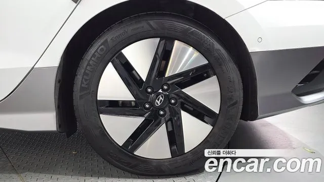 Hyundai Ioniq 6 — Фото автомобиля 6