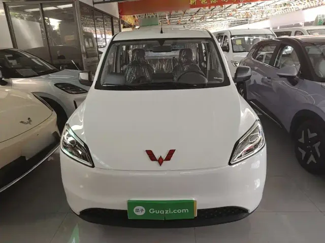 Wuling Hongguang — Фото автомобиля 2
