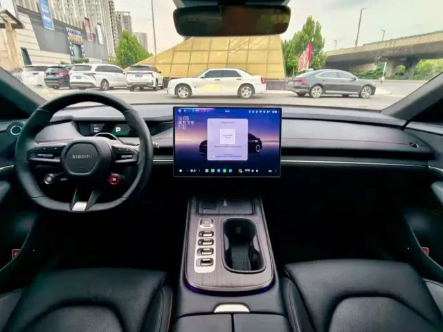 Xiaomi SU7 — Фото автомобиля 8