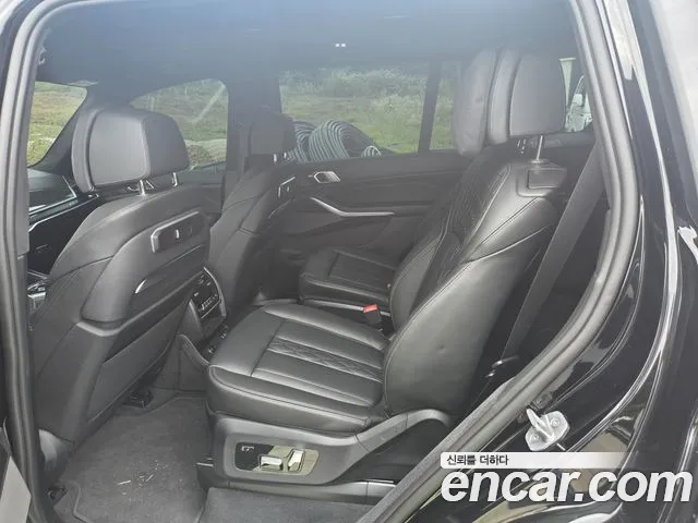 BMW X7 — Фото автомобиля 8