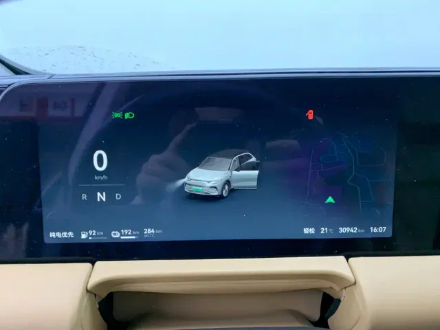 Leapmotor C11 — Фото автомобиля 19
