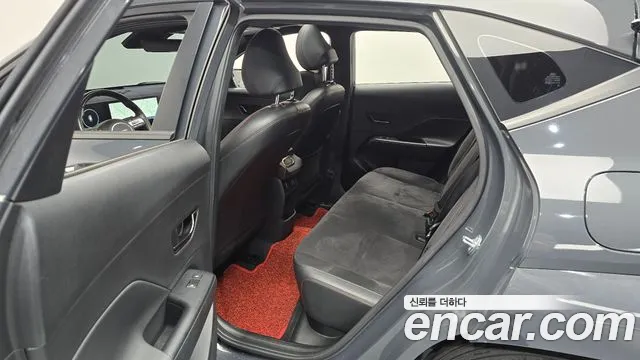 Hyundai Kona SX2 — Фото автомобиля 11