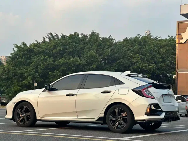Honda Civic — Фото автомобиля 16