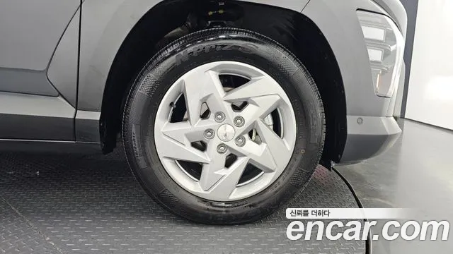 Hyundai Kona SX2 — Фото автомобиля 6