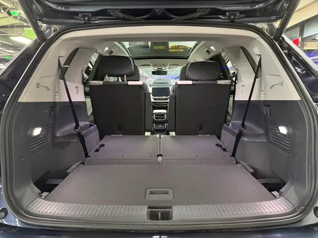 Volkswagen ID.6 Crozz — Фото автомобиля 16