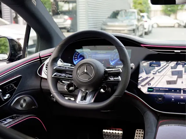 Mercedes-Benz EQS AMG — Фото автомобиля 17