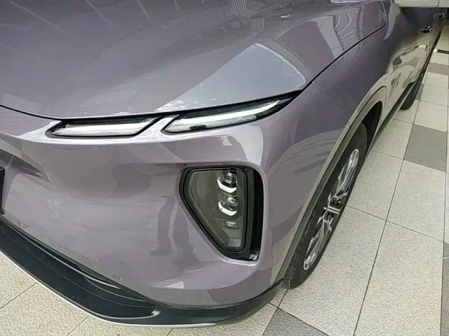 Nio EC6 — Фото автомобиля 23