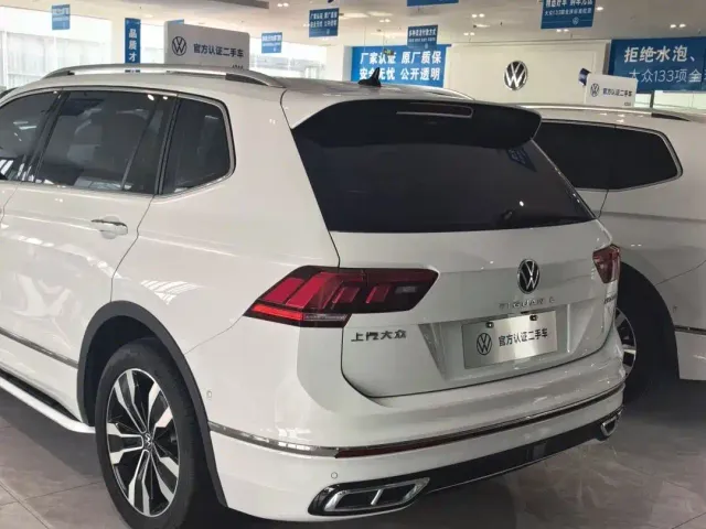 Volkswagen Tiguan L — Фото автомобиля 4