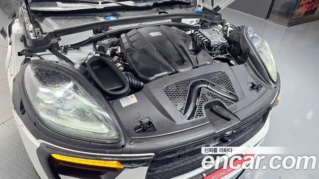 Porsche Macan — Фото автомобиля 6