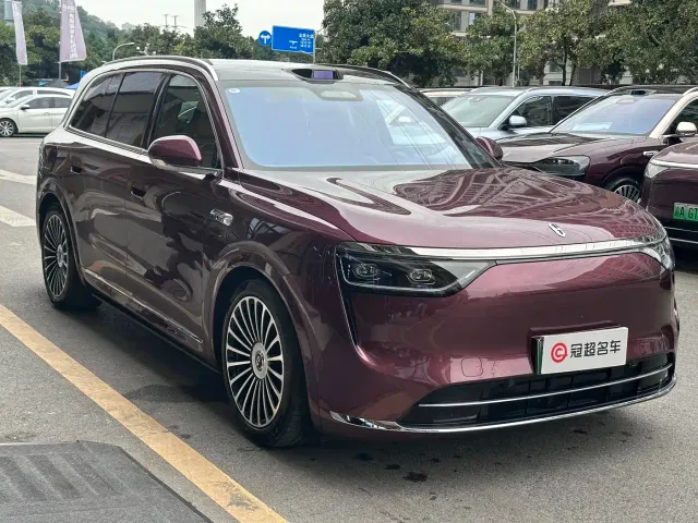 Aito M8 — Фото автомобиля 3