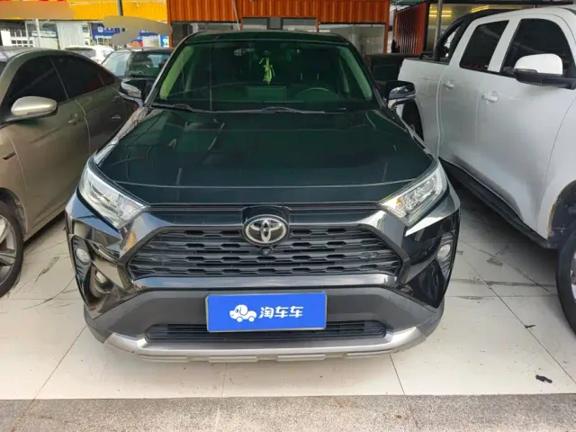 Toyota RAV4 — Фото автомобиля 2
