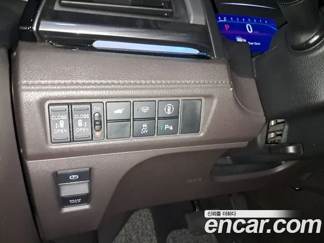 Honda Odyssey — Фото автомобиля 13