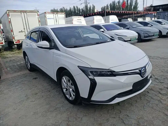 Buick Velite 6 — Фото автомобиля 3