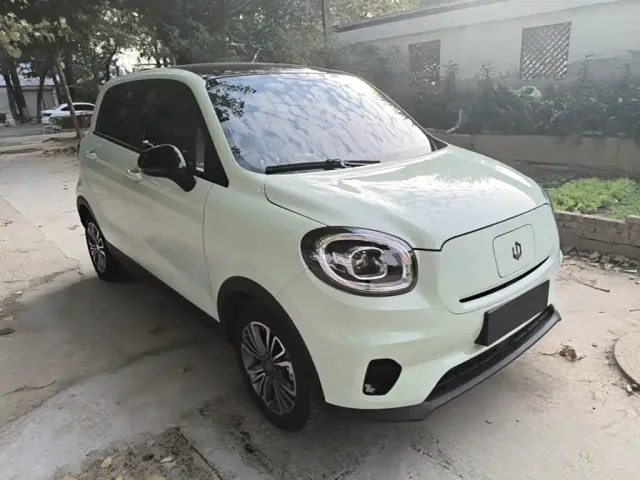 Leapmotor T03 — Фото автомобиля 3
