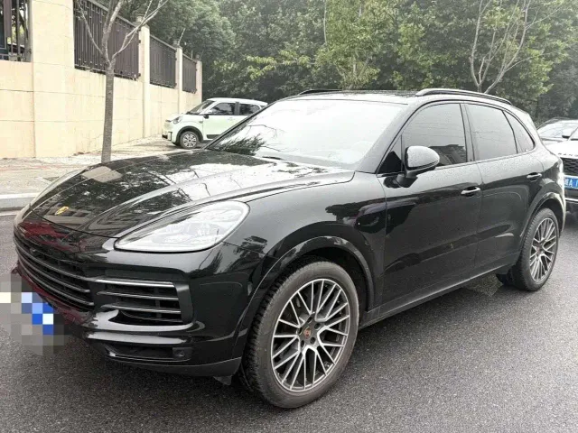 Фотография автомобиля — Porsche Cayenne