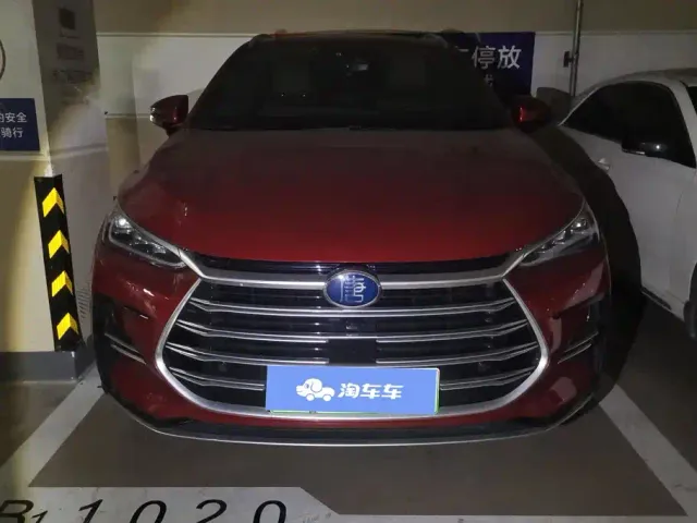 BYD Tang — Фото автомобиля 2