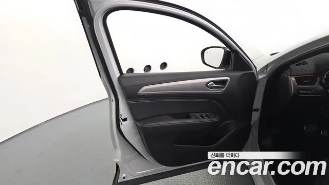Renault Korea XM3 — Фото автомобиля 13