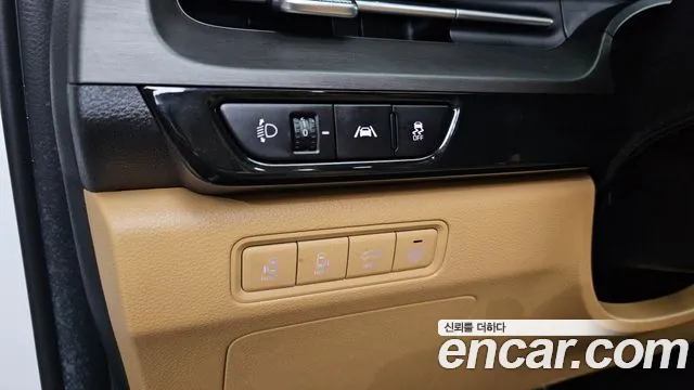 Kia Canival Carnival 4 поколение Бензин 9 мест Signature — Фото автомобиля 13