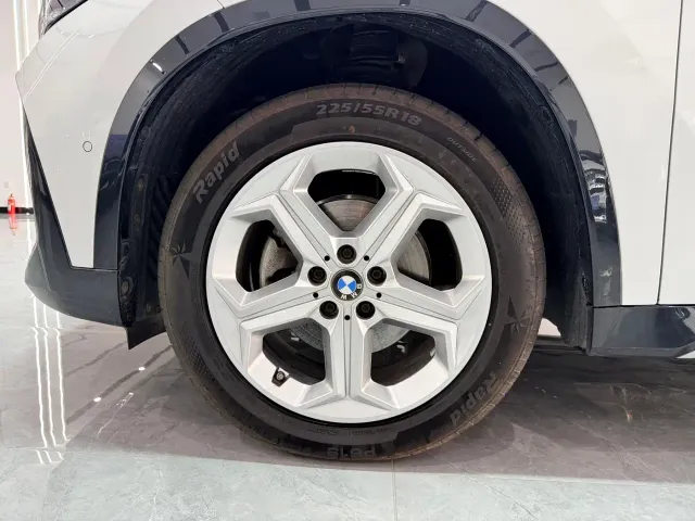 BMW X1 — Фото автомобиля 7