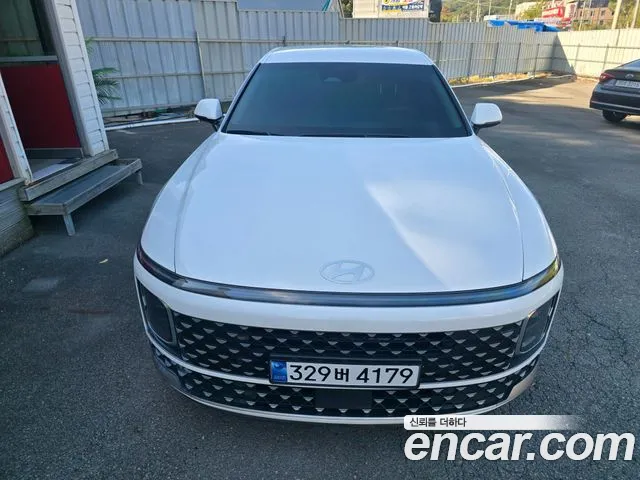 Hyundai Grandeur GN7 — Фото автомобиля 3
