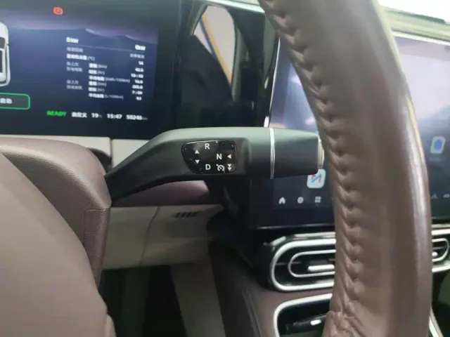 Leapmotor C11 — Фото автомобиля 16
