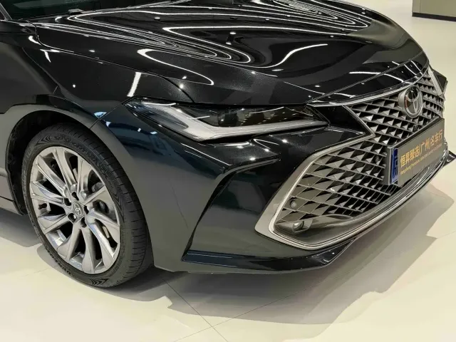 Toyota Avalon — Фото автомобиля 9