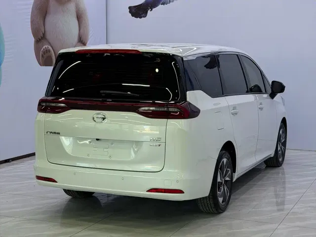 GAC Trumpchi M6 — Фото автомобиля 4