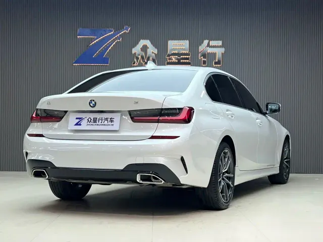BMW 3 Series — Фото автомобиля 3