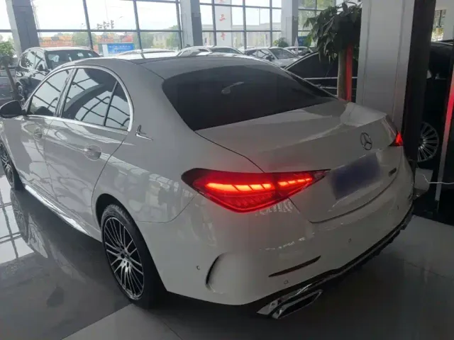 Mercedes-Benz C-Class — Фото автомобиля 4