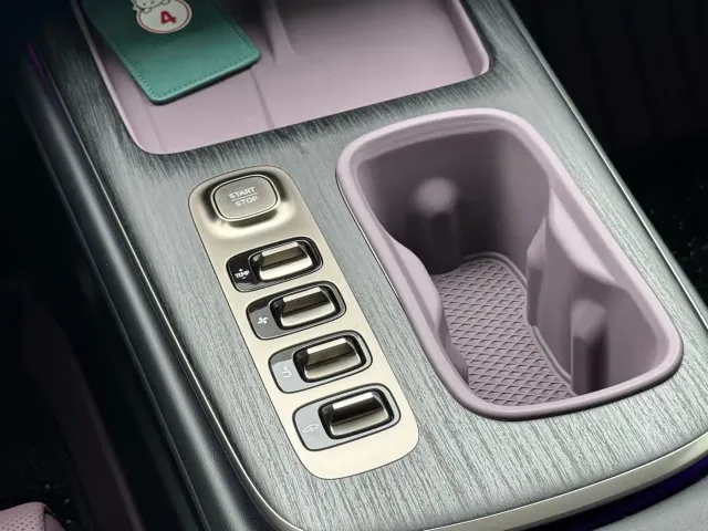 Xiaomi SU7 — Фото автомобиля 7