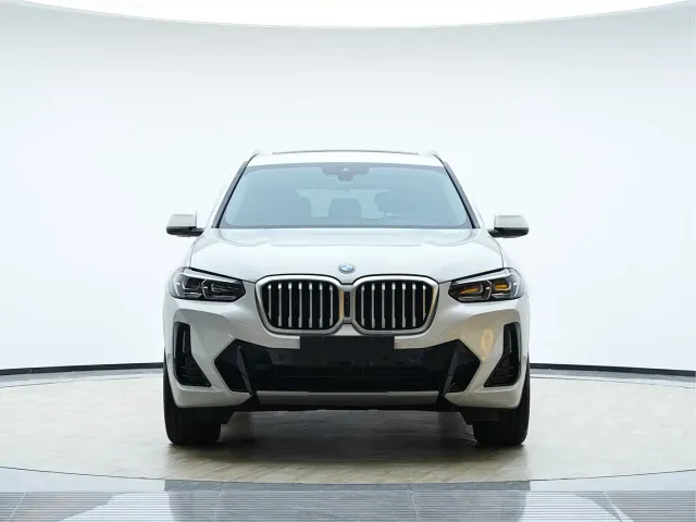 BMW X3 — Фото автомобиля 2