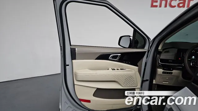 Kia Carnival 4th Gen — Фото автомобиля 13