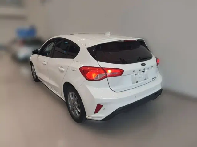 Ford Focus — Фото автомобиля 6