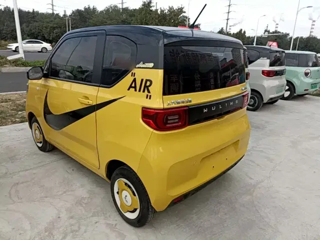 Wuling Hongguang Mini EV — Фото автомобиля 4