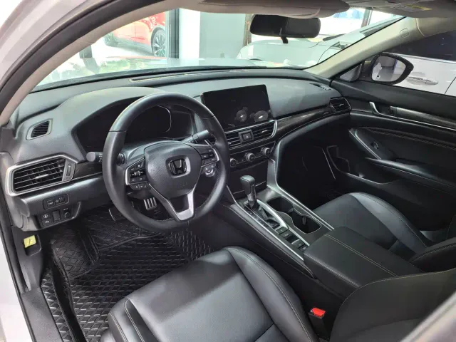 Honda Accord — Фото автомобиля 19