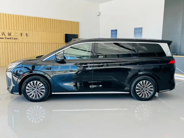 BYD Xia — Фото автомобиля 3