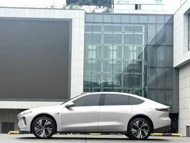 Nio ET7 — Фото автомобиля 9