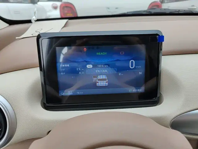 Wuling Hongguang Mini EV — Фото автомобиля 11