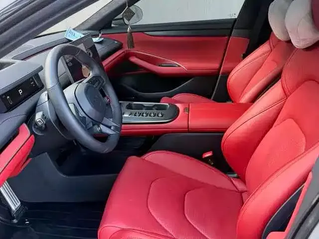 Xiaomi SU7 — Фото автомобиля 7