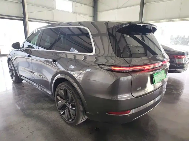 Li Auto L9 — Фото автомобиля 4