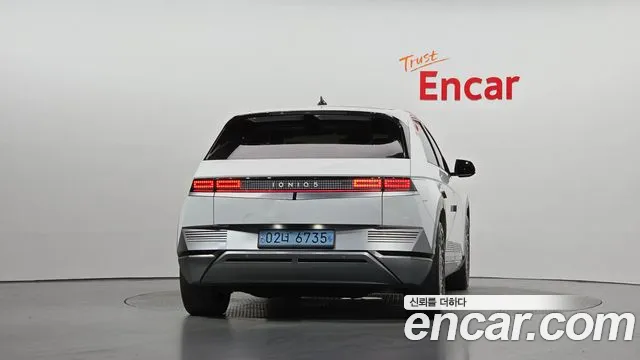 Hyundai Ioniq 5 — Фото автомобиля 4