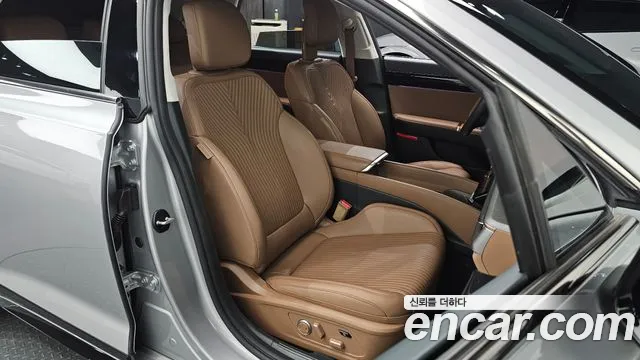 Hyundai Grandeur GN7 — Фото автомобиля 15