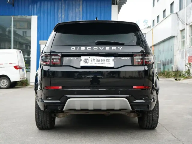 Land Rover Discovery Sport — Фото автомобиля 12