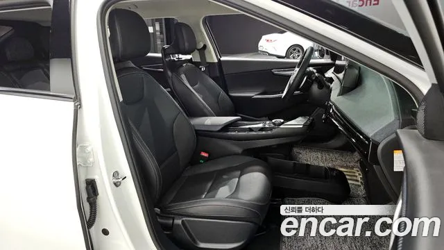 Kia EV6 Standard 4WD — Фото автомобиля 12