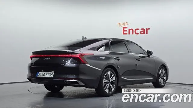 Kia K8 Hybrid — Фото автомобиля 2