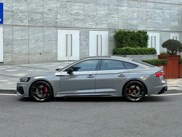 Audi Audi RS 5 2024 RS 5 2.9T Sportback Ignition Edition — Фото автомобиля 3